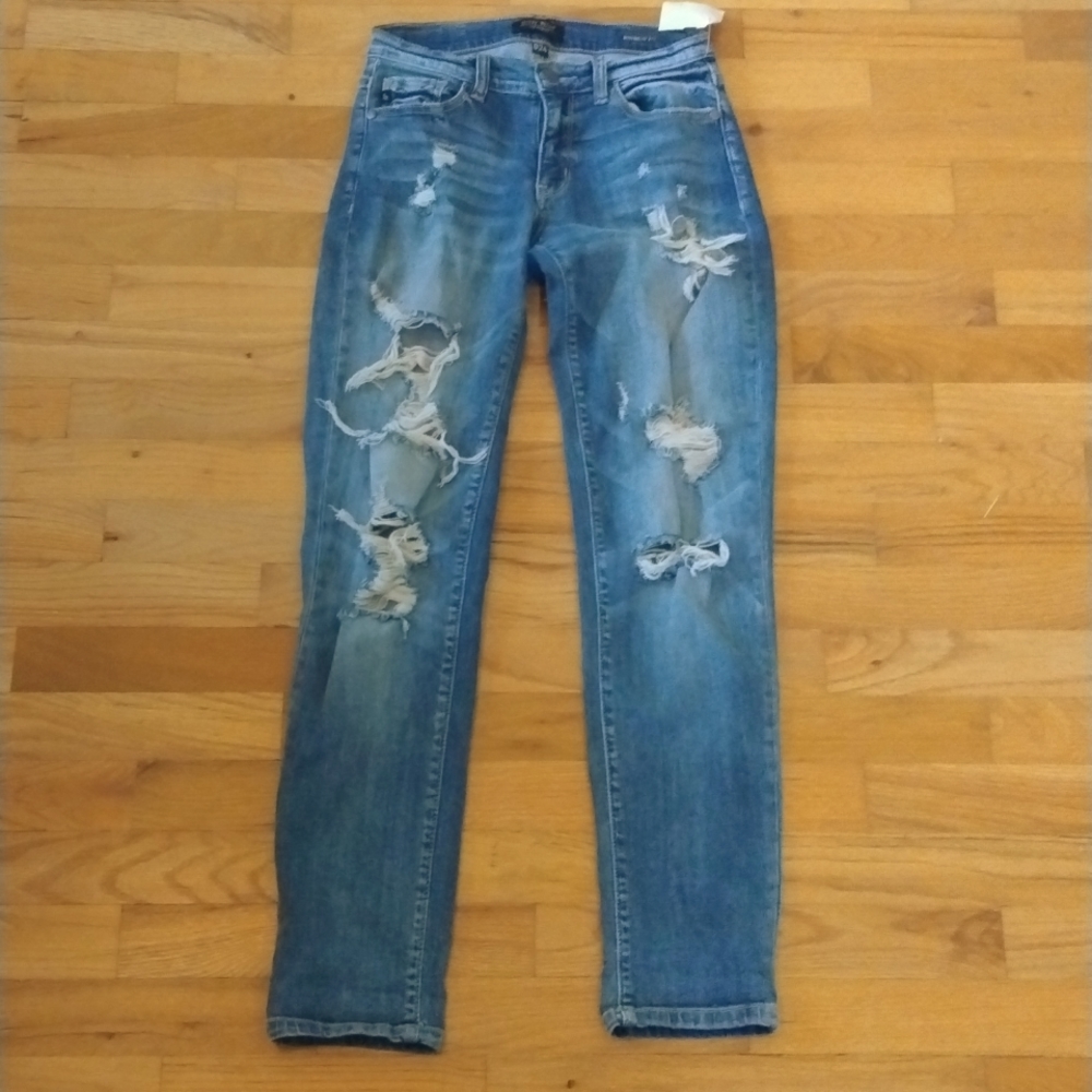 Ripped Skinny Jeans